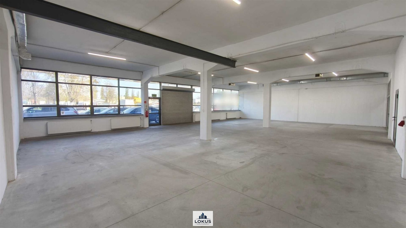 Lokal handlowo-magazynowy 268 m² brama parking - Więcej
