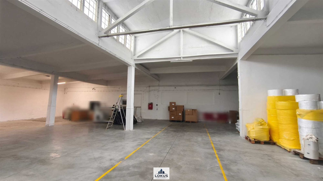 Magazyn 400 m² z rampą i biurem, plac dla TIR - Widok 2