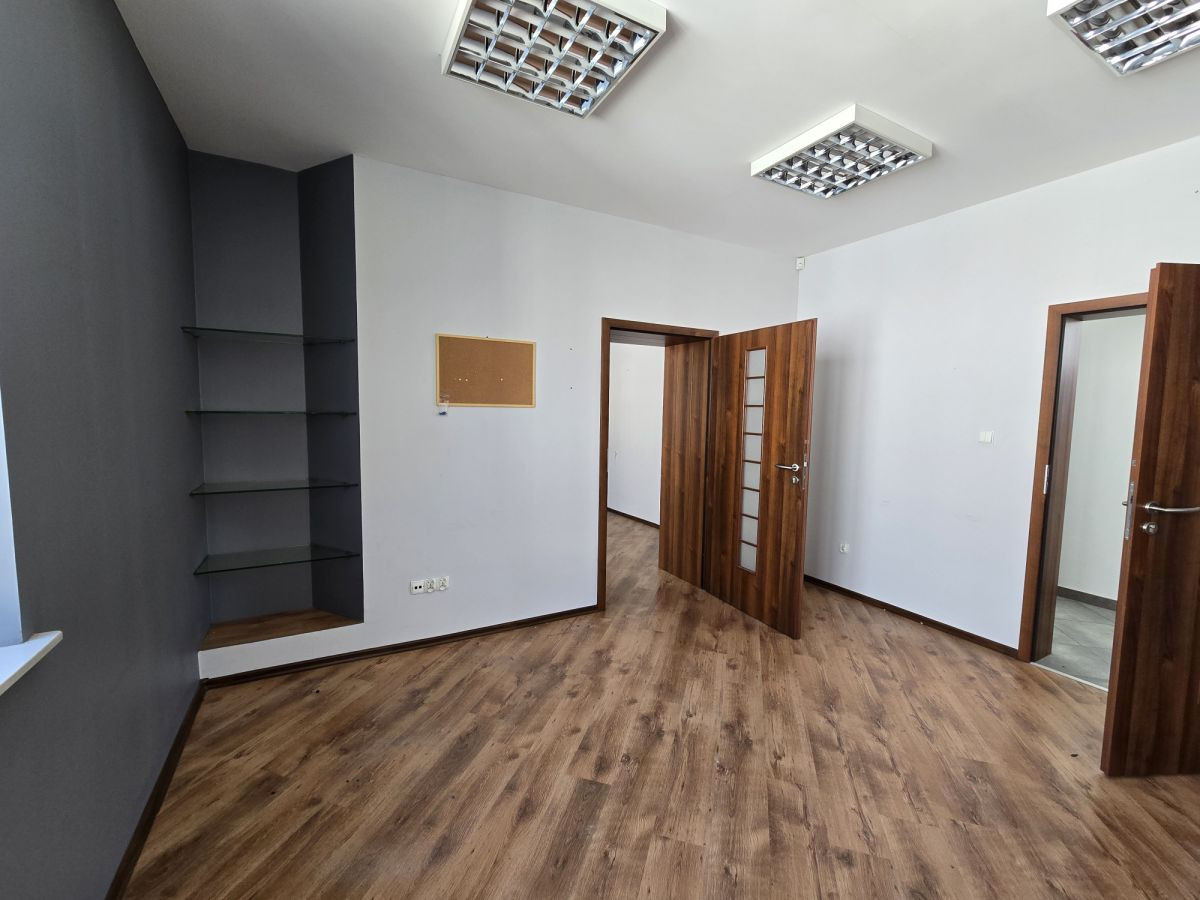 Lokal biurowy 77 m² do wynajęcia – Łódź, Łomżyńska - Więcej