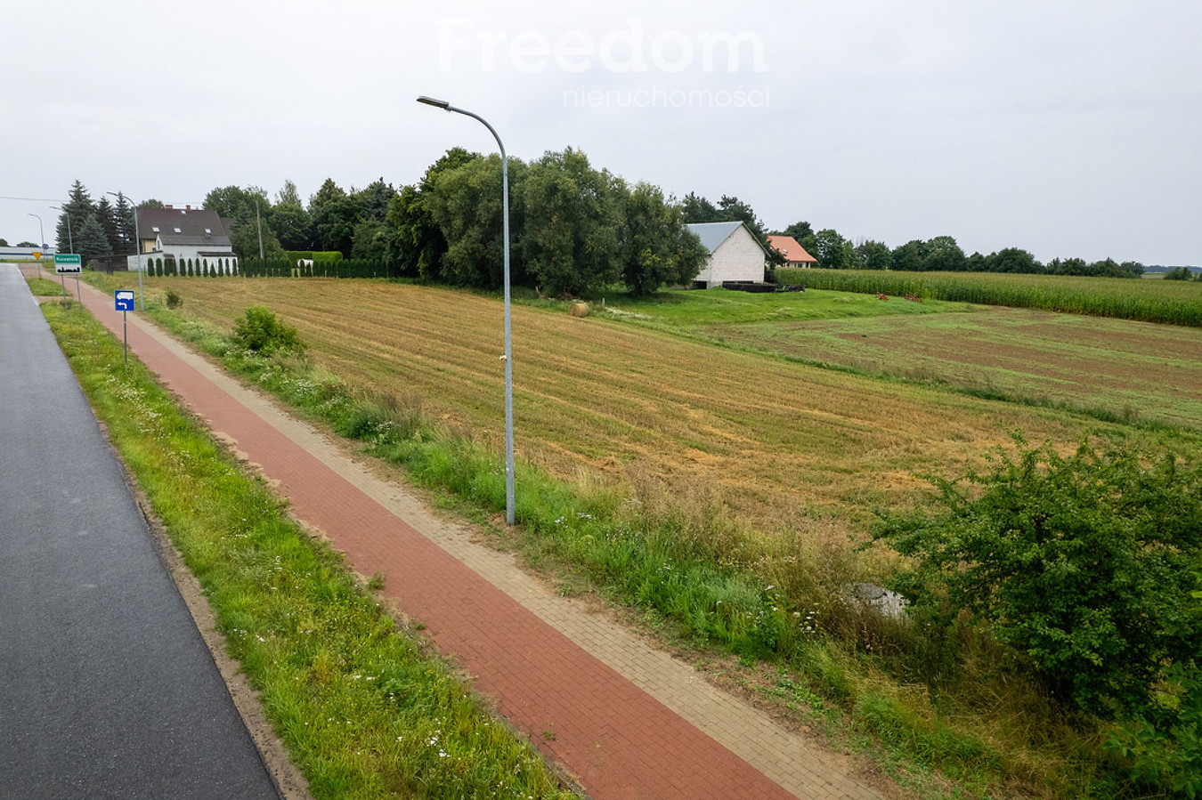 Działka inwestycyjno-budowlana Kurzętnik - Widok 2