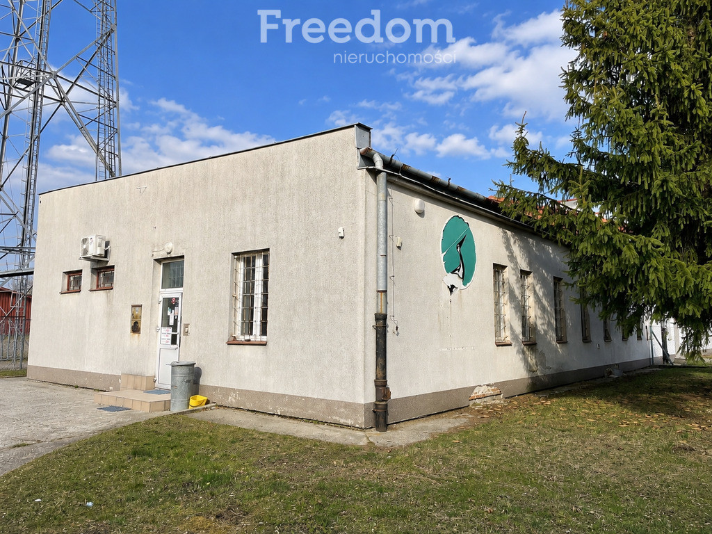 Budynek w Sędziszowie z dużą działką - Widok 2