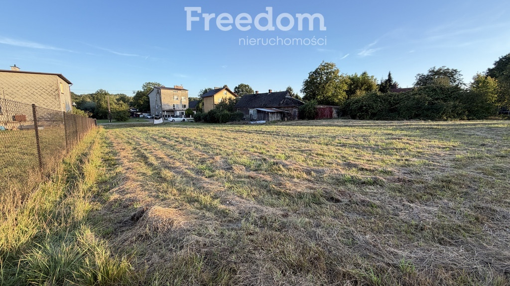 Działka idealna pod dom piętrowy - Widok 2
