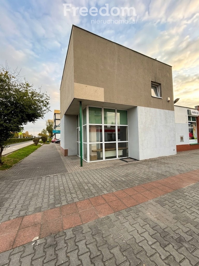 Przestronny, dwupoziomowy lokal usługowo-handlowy | Pawilon Skaut