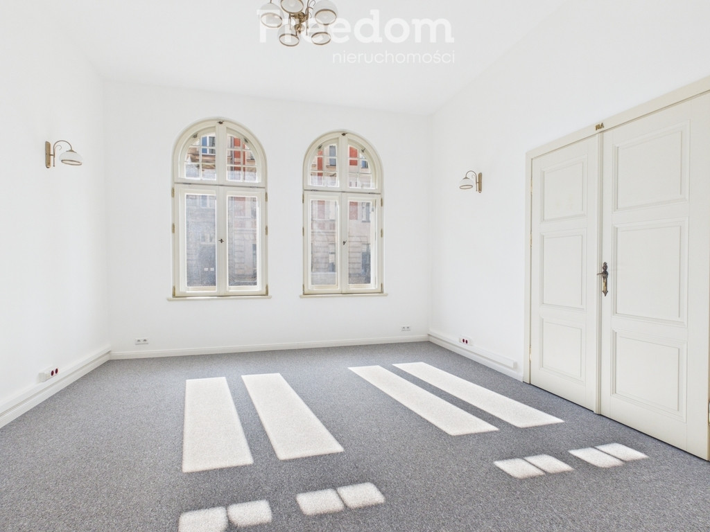 Eleganckie biuro na parterze | Bema Square