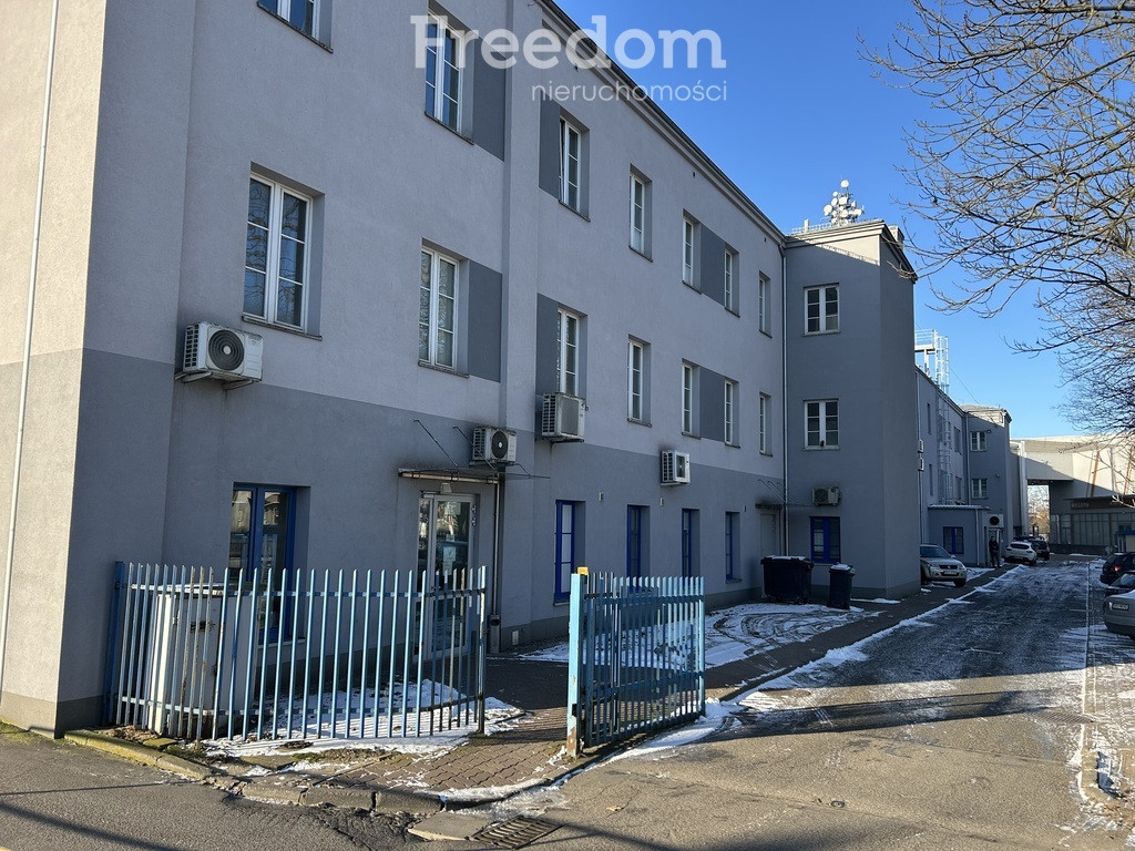 Budynek biurowy w Kutnie - Widok 5