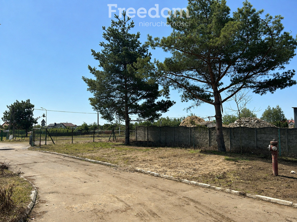 Budynek w Sędziszowie z dużą działką - Widok 5