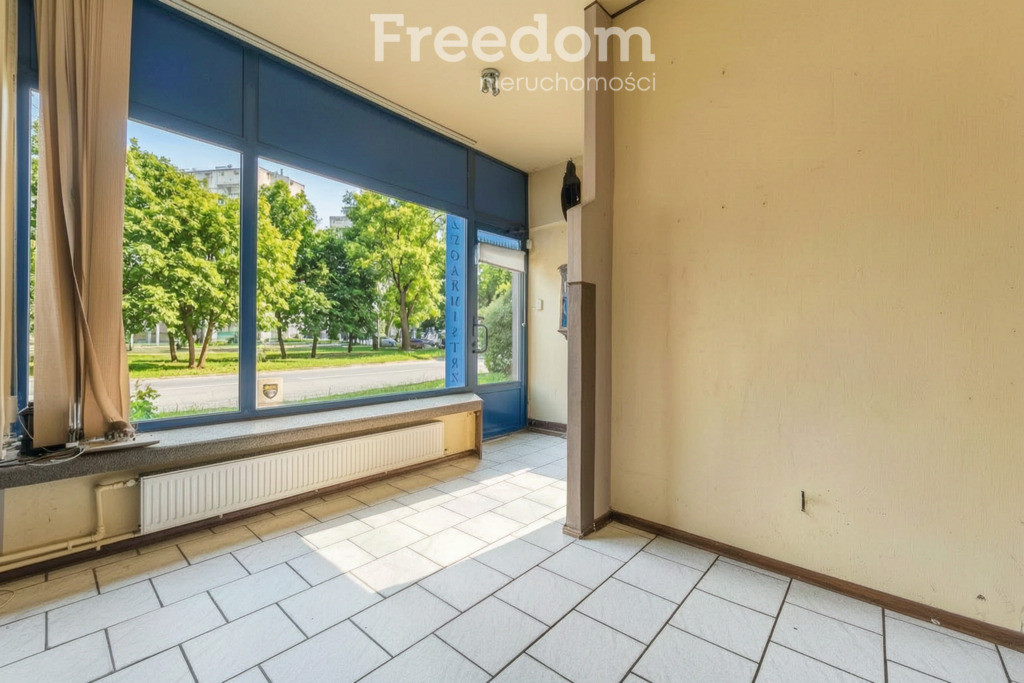 Lokal użytkowy 72 m² z witryną. Ochota, Szęśliwice - Widok 3