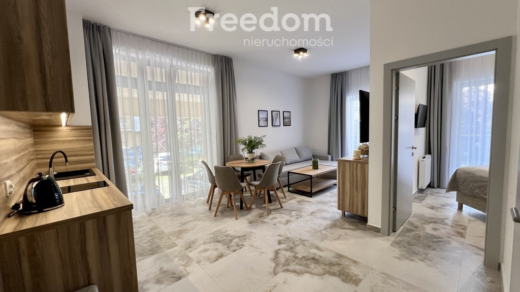 Bardzo atrakcyjny apartament przy promenadzie