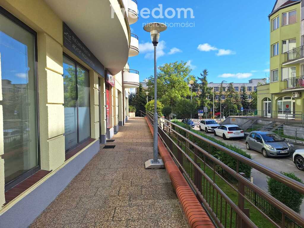 Przestronny, ładny lokal użytkowy - Widok 4