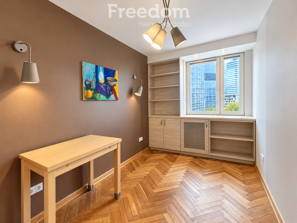 Mieszkanie – Warszawa, Śródmieście - Więcej