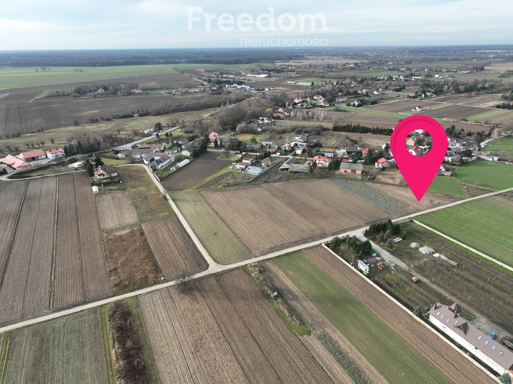 Działka 4300 m² niedaleko Konstancina I mpzp - Więcej