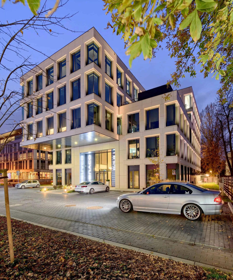 Lokal usługowy 94 m² z witryną, ul. Pilotów