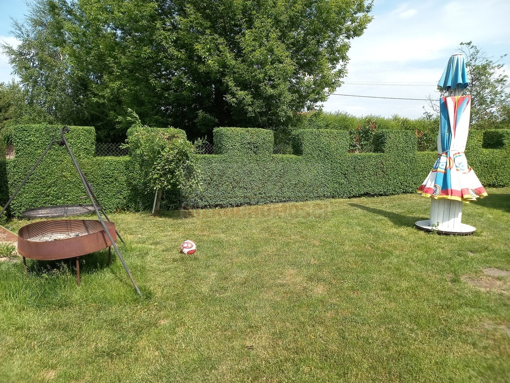 Land, 8600 m²
