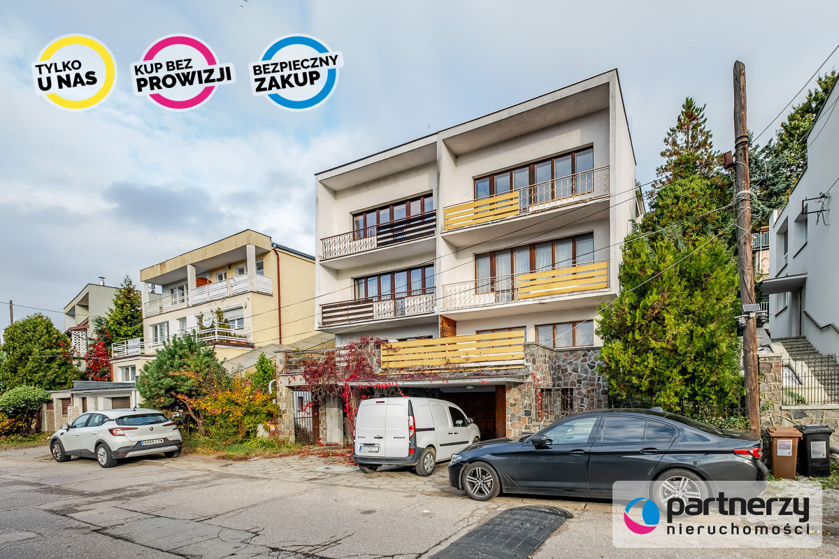 Ház, 200 m², telek 285 m²