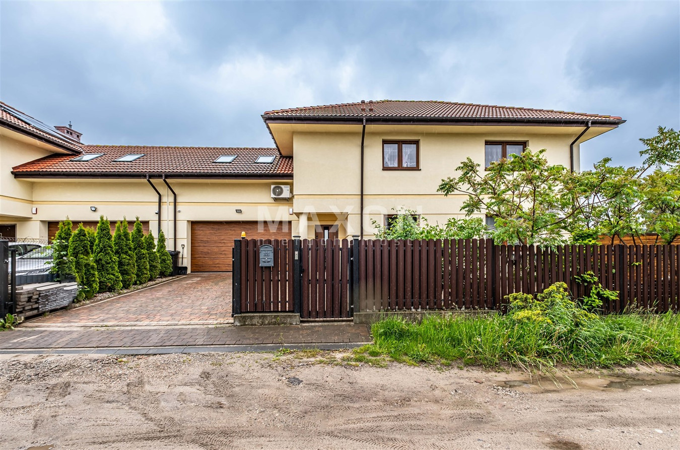 House in Józefów, powiat legionowski - Widok 3