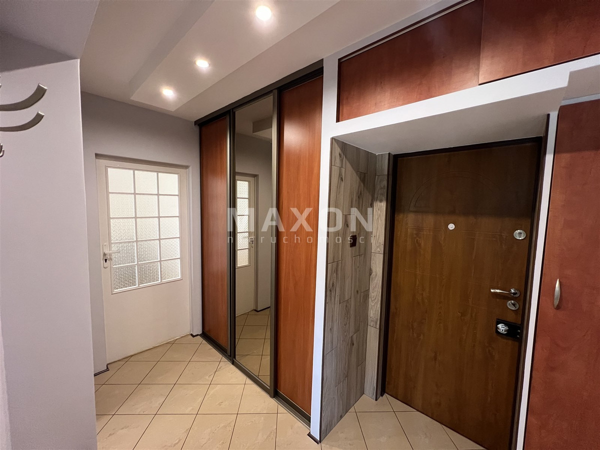 Apartment in Warszawa, Wola - Widok 3