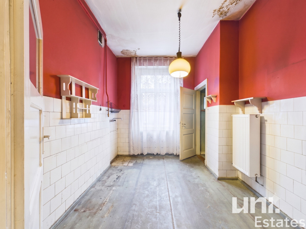 Narożne mieszkanie w kamienicy/2 balkony/Centrum - Widok 5
