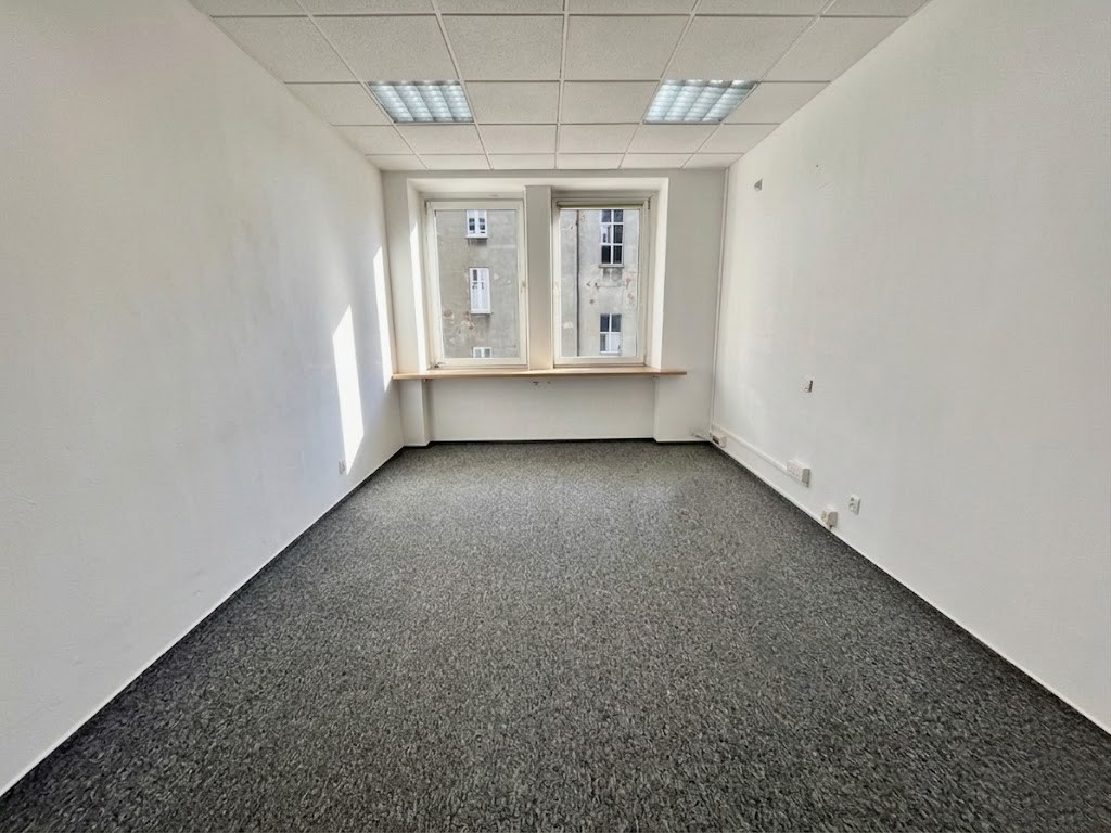 Do wynajęcia lokal o powierzchni 30,8 m² przy ul.Zachodniej 70 - Widok 2