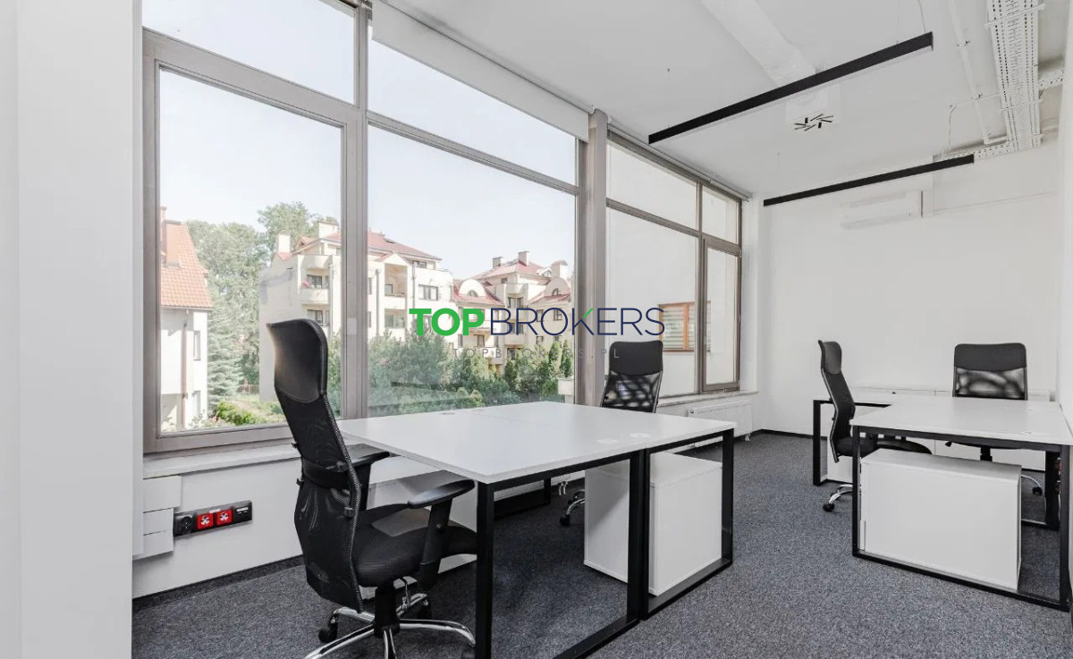 Commercial property, 122 m²