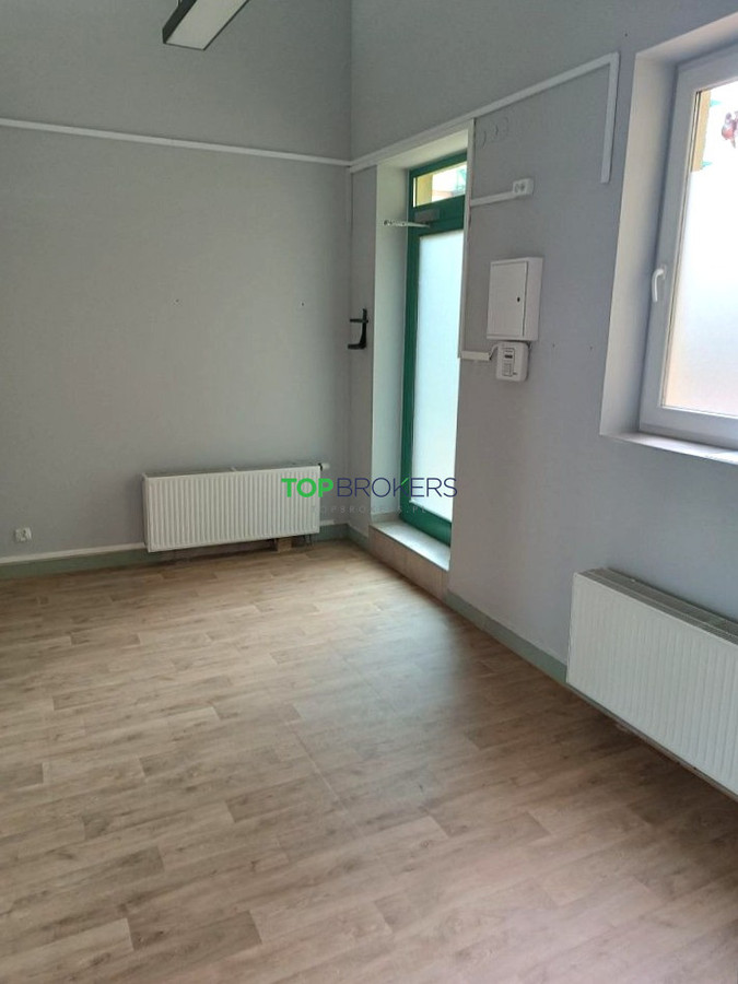 Ustawny lokal usługowy niedaleko metra - Widok 3