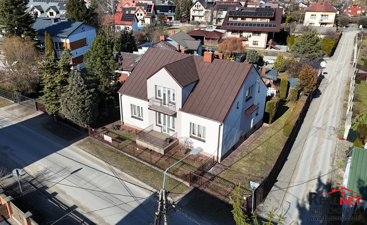 Hus, 181 m², grund 761 m²