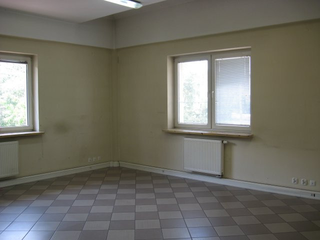 Ząbki Ks. Skorupki, lokal usługowo-biurowy 150 m² - Więcej