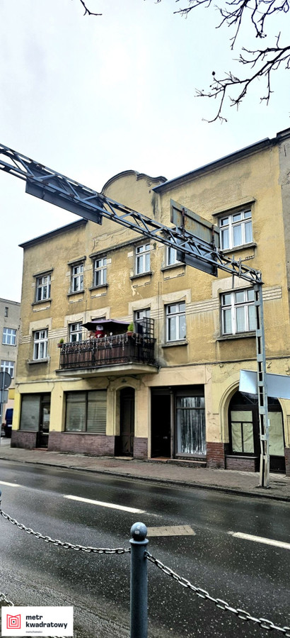 Dom, 379 m², działka 397 m²