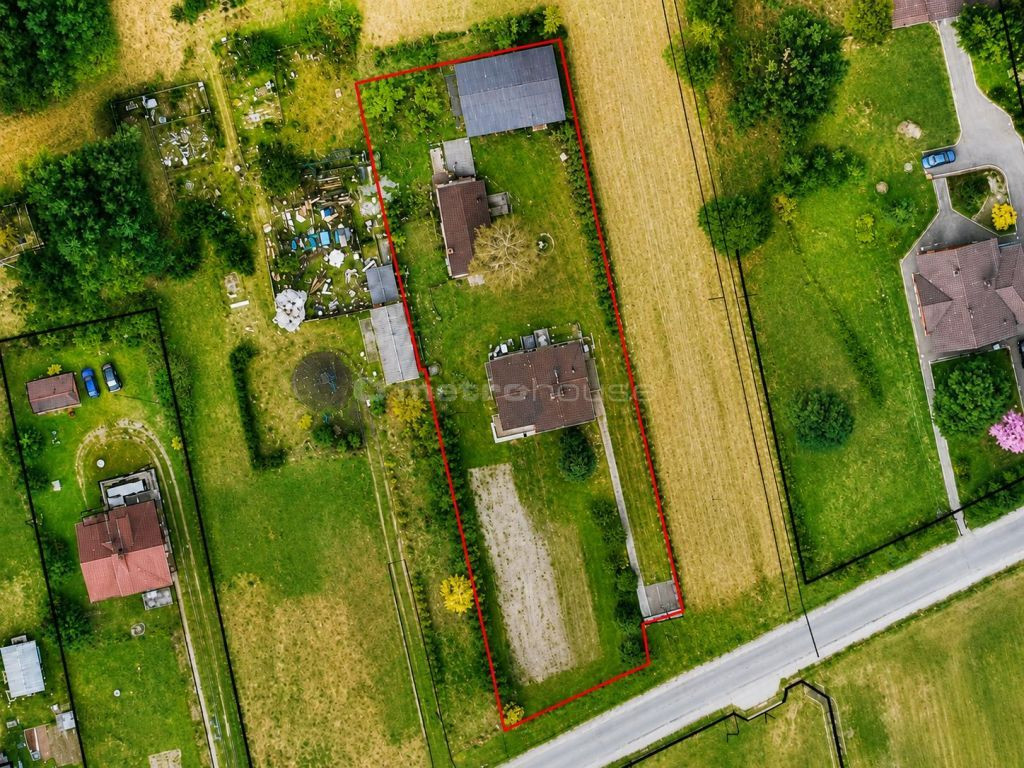 Ház, 156 m², telek 7052 m²