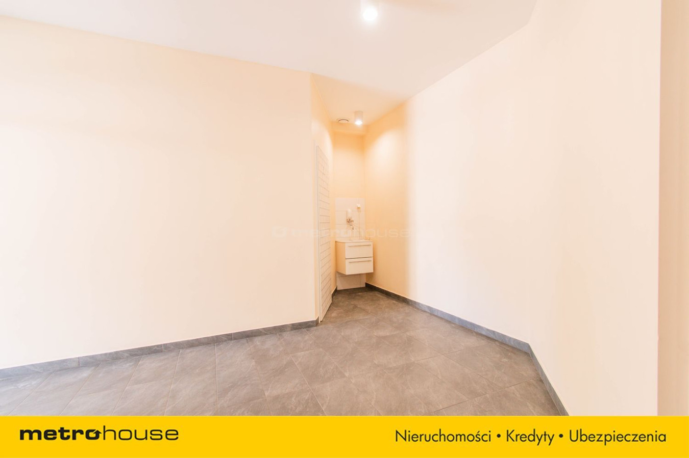 Lokal handlowo-usługowy 21,3 m² Centrum 2 wejścia - Widok 6