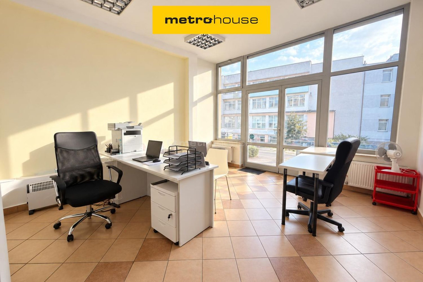 Lokal na wynajem 35 m2 na parterze - centrum