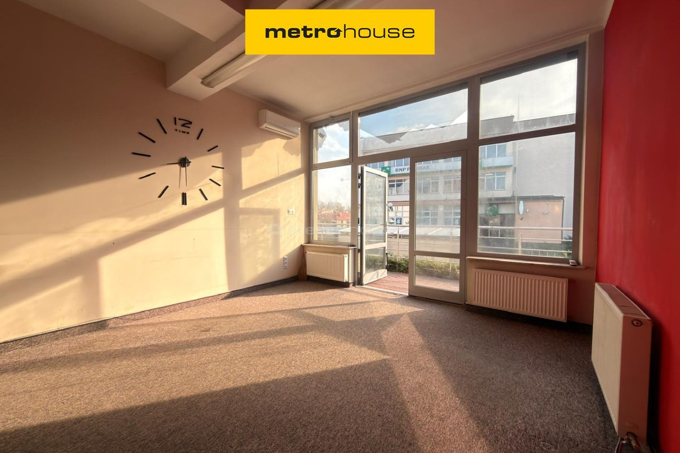 Lokal na wynajem 47m² z witryną - centrum