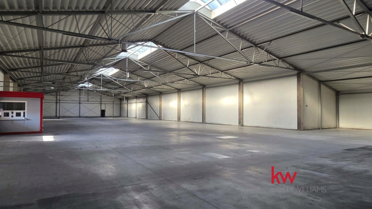Hala magazynowa z częścią biurową- łącznie 3282 m² - Widok 3