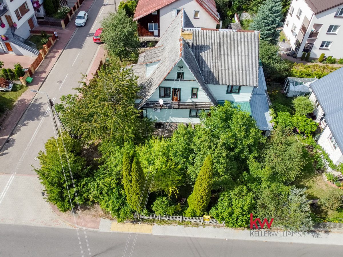 Maison, 330 m², terrain 584 m²
