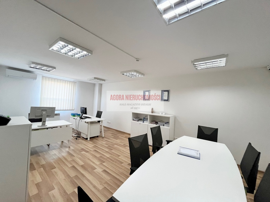 HALA MAGAZYN 1864 m² + BIURO 214 m² BALICE TIR ENG - Widok 4