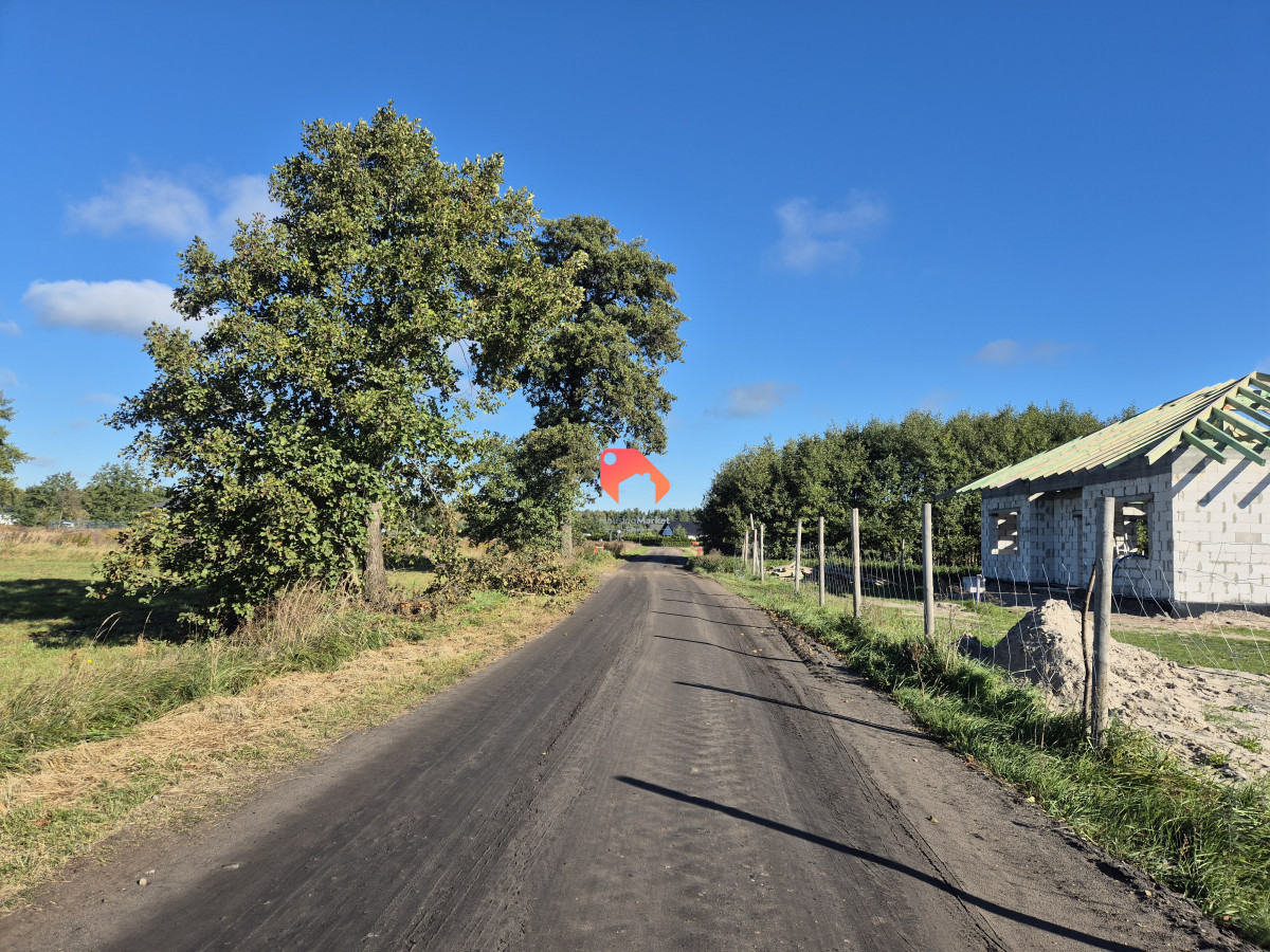 ŚWIETNA INWESTYCJA 8 DZIAŁEK W CENIE 5 DOBROMIERZ - Więcej