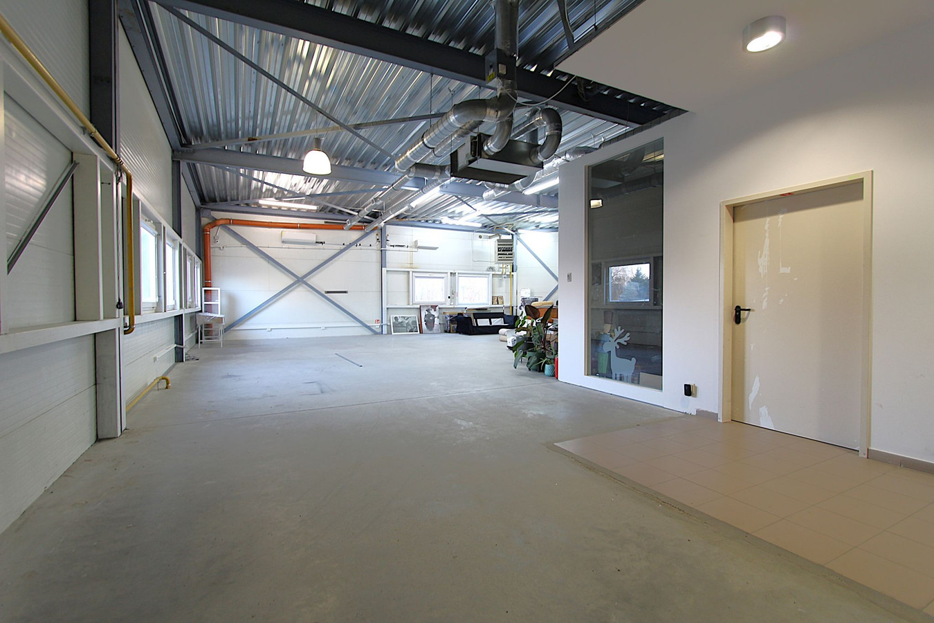 Lokal biurowo-usługowy 232 m² PODOLANY REZERWACJA - Widok 2