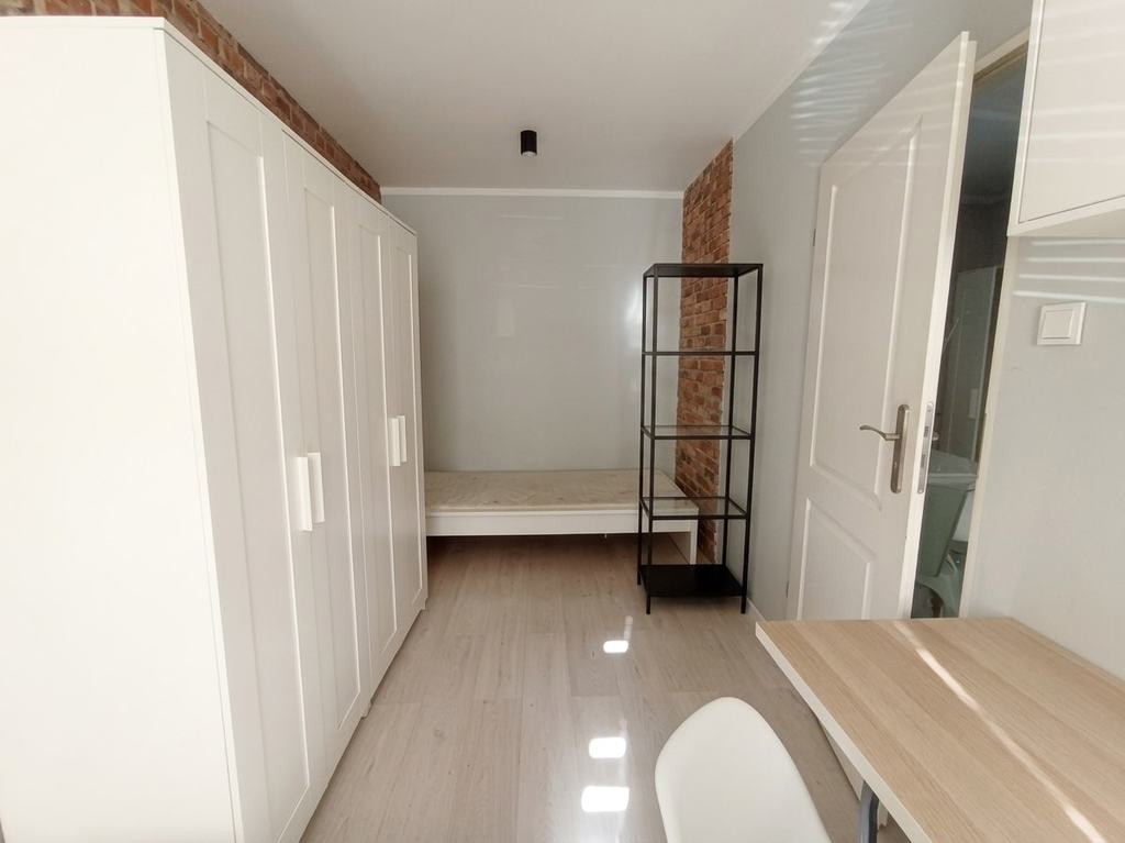 Duży pokój 15 m² - Jana Wyplera 10, Załęże - Widok 3