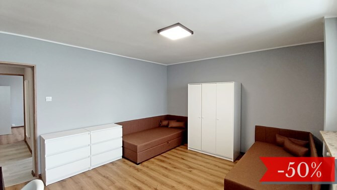 Duży pokój z balkonem, 17,2 m² – Remiszewska 20 - Widok 4