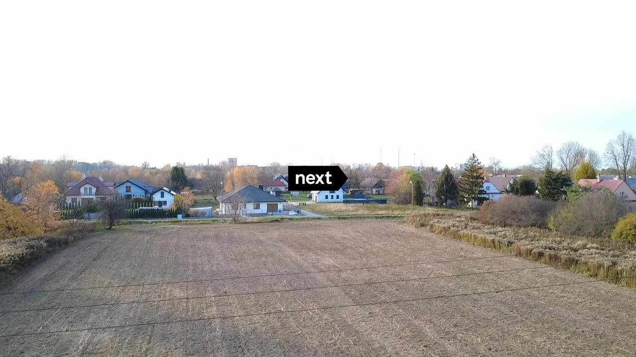 Плац, 10300 m²