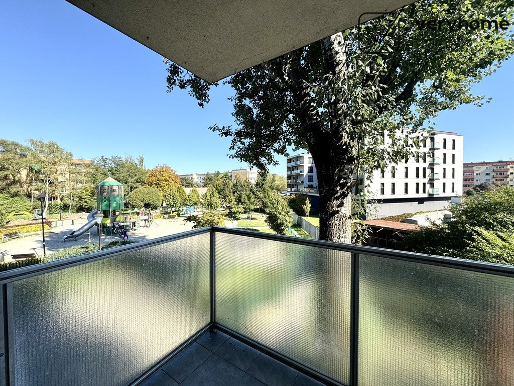Wygodne, oddzielna kuchnia, duży balkon, top lokalizacja