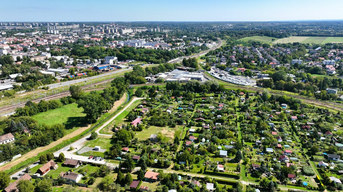 Działka z wydanymi WZ na dwa domy - Widok 3