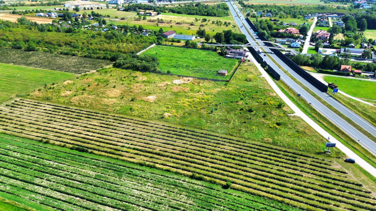 Działka inwestycyjna Przemysł/Usługi przy S8/A50 - Więcej