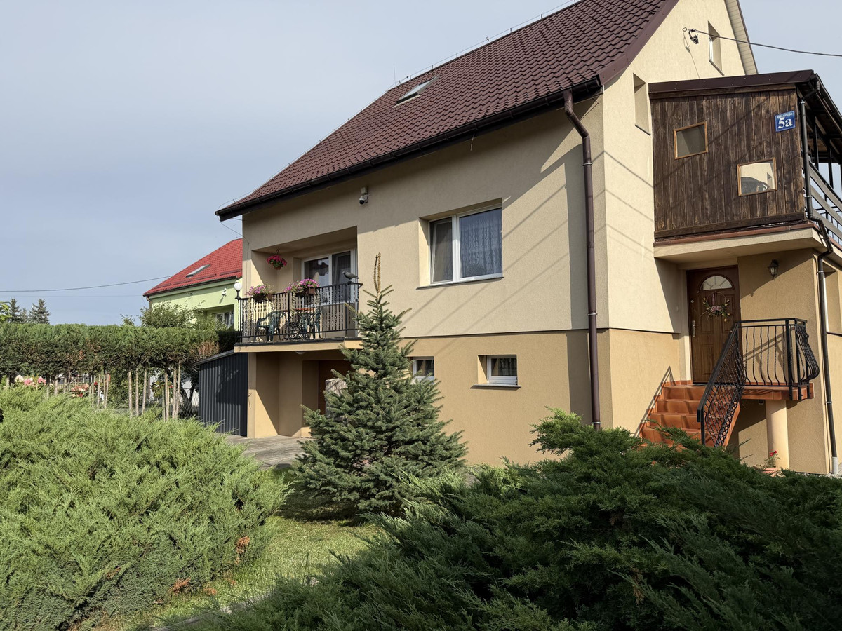 Miłosna, dom wolnostojący 280 m2, sprzedam 985 000 zł