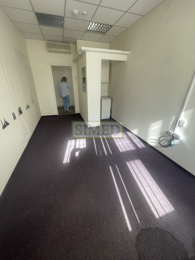 Duże okna,ciche biuro,1piętro,parking,dostęp24h - Widok 4