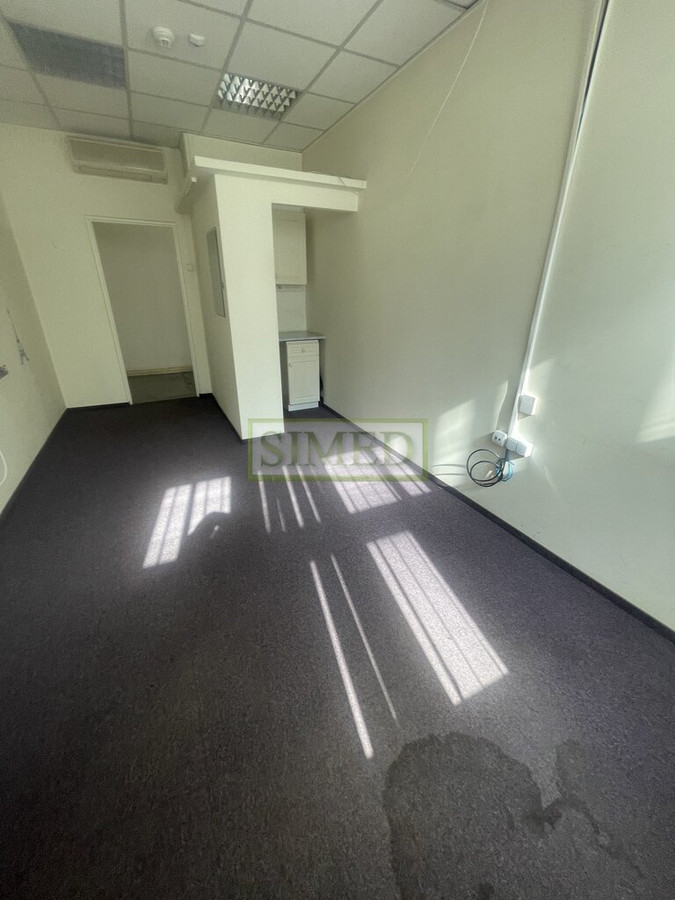 Duże okna,ciche biuro,1piętro,parking,dostęp24h - Widok 3