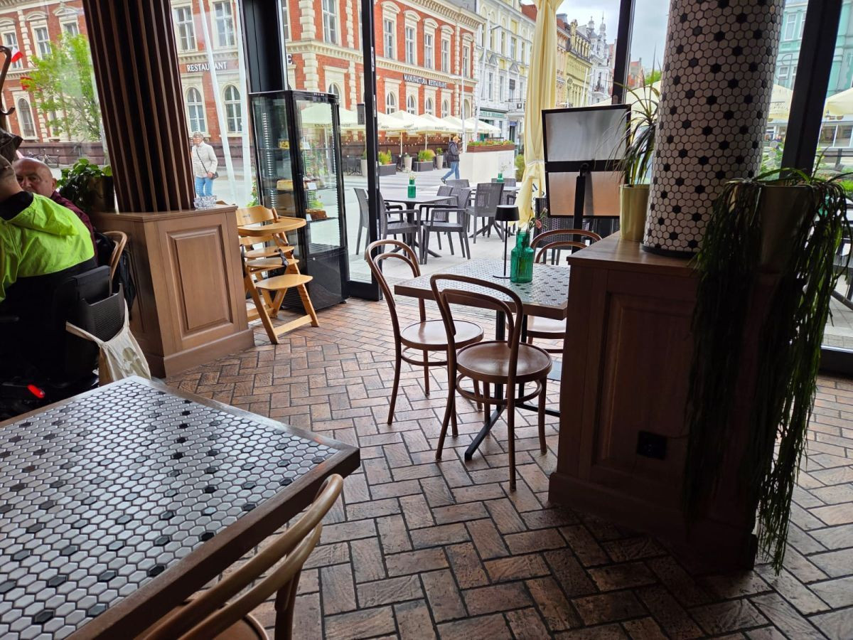 LOKAL GASTRONOMICZNY W NAJBARDZIEJ PRESTIŻOWYM MIEJSCU ŚWINOUJŚCIA - Widok 4