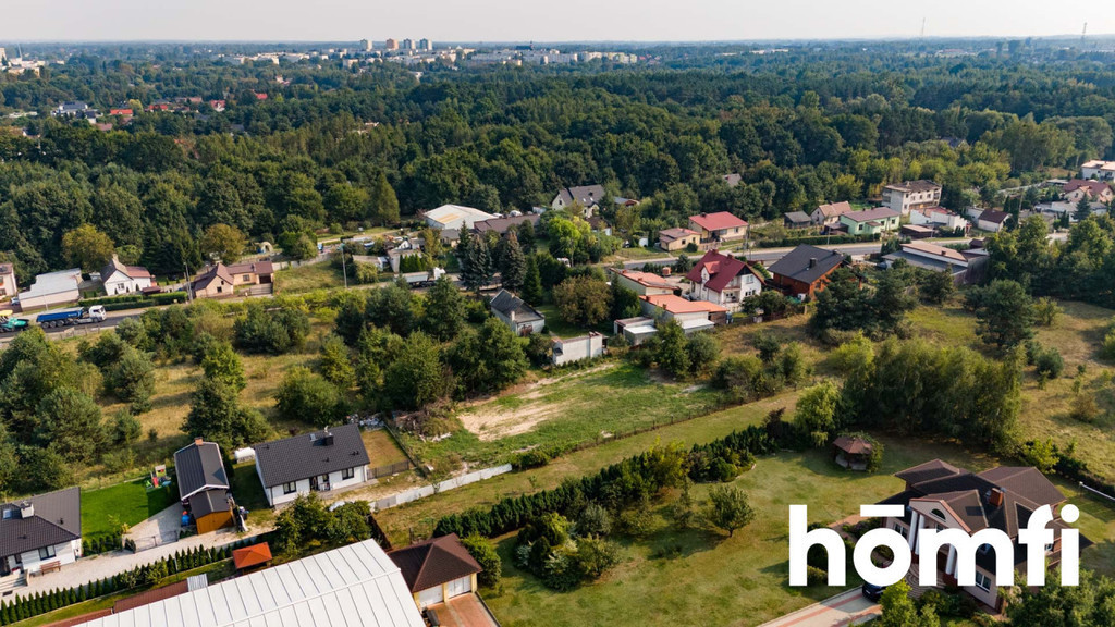 Działka 1175 m² z fundamentami na dom 325 m² - Widok 6