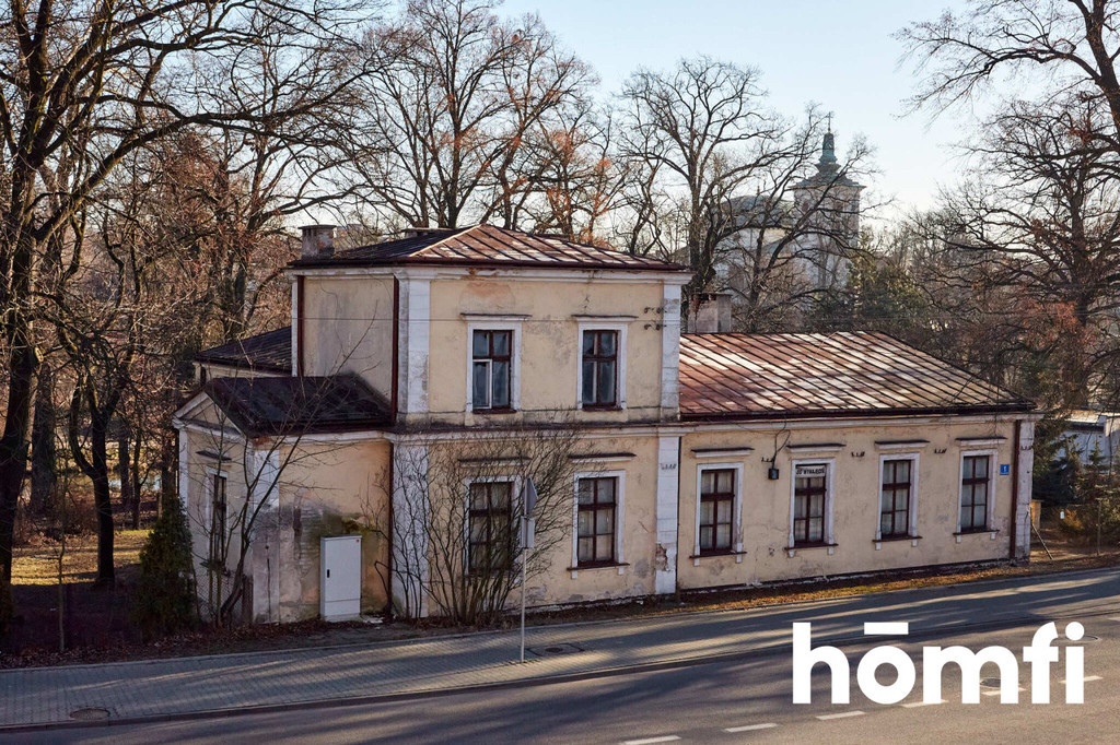 Zabytkowa willa nad rzeką | duża działka - Widok 2