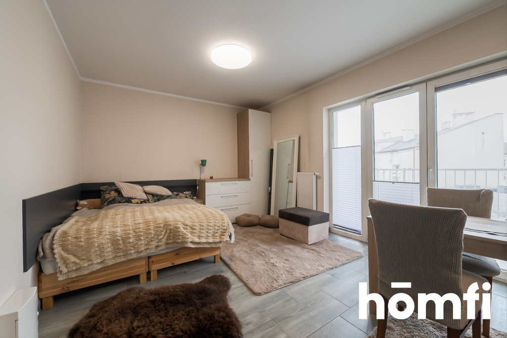 Komfortowa kawalerka w centrum w bloku z siłownią - Widok 5