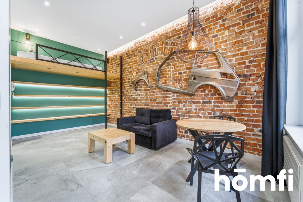 Unikalna kawalerka w stylu loft z antresolą - Widok 2